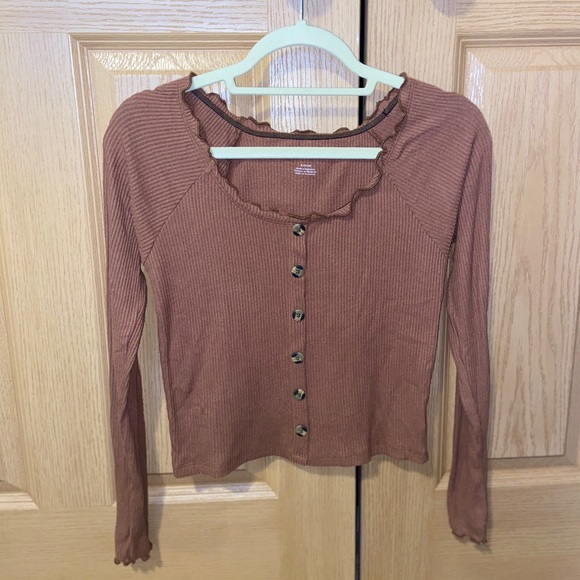 American Eagle Outfitters Tops - American Eagle size small shirt